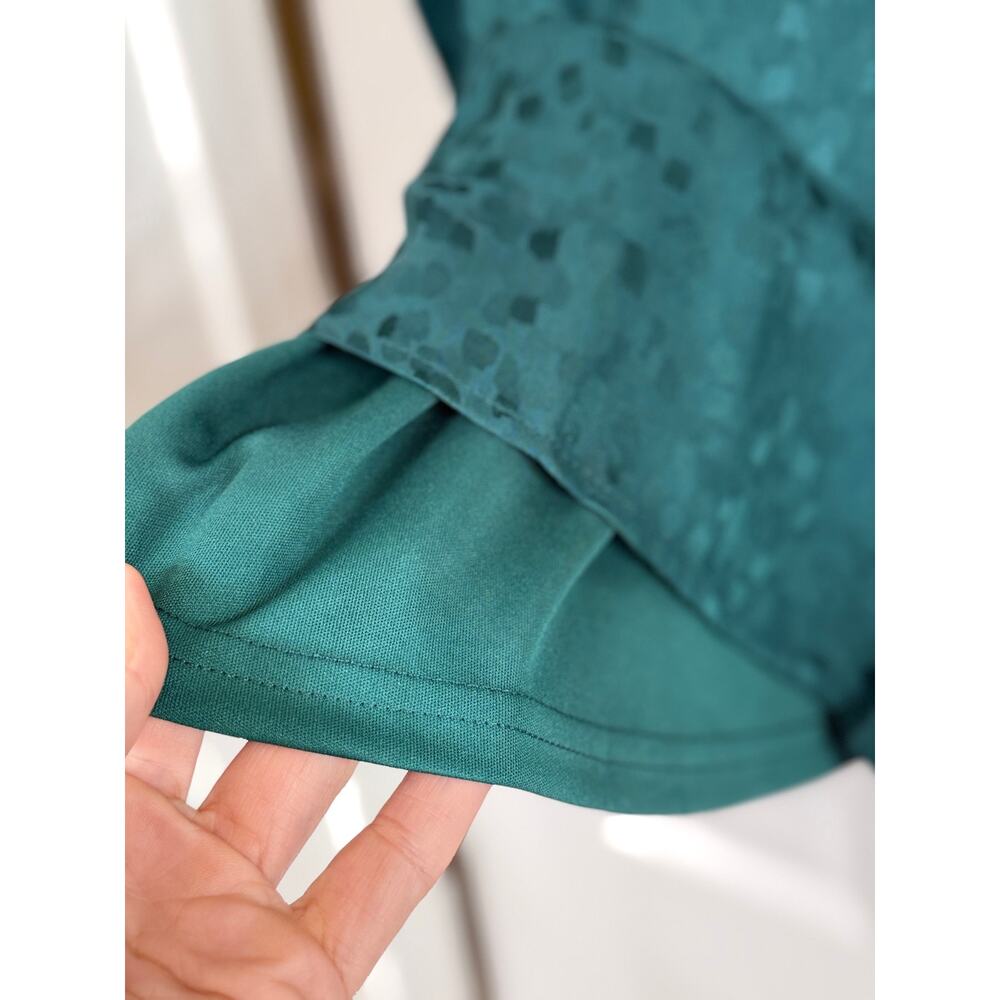 She + Sky SEA GREEN JACQUARD SATIN CAMI TOP - Picture 4 of 5